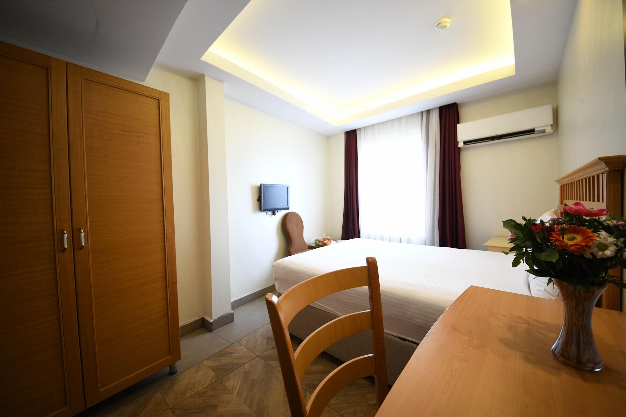 Park Star Hotel Taksim Istanbul Exterior photo
