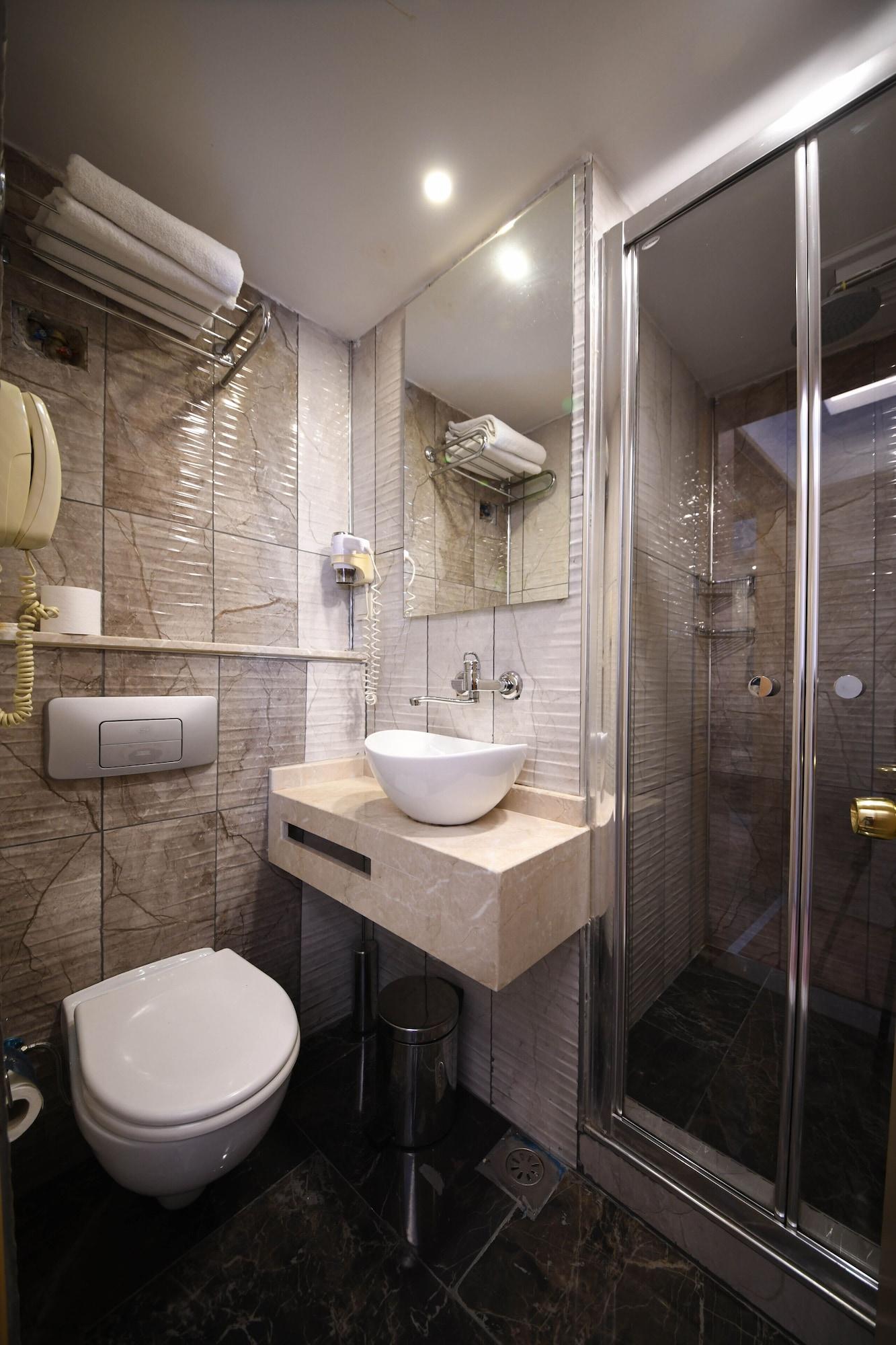 Park Star Hotel Taksim Istanbul Exterior photo